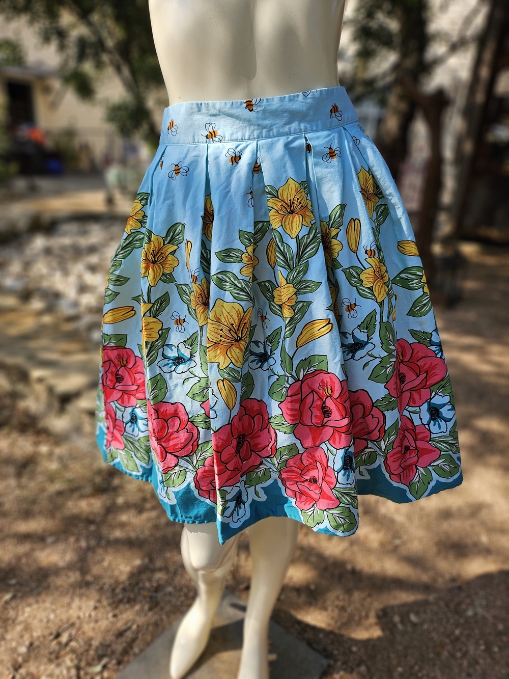 Light Blue Cotton & Spandex  Floral Circle Skirt Pink & Yellow Blooms & Bees XS